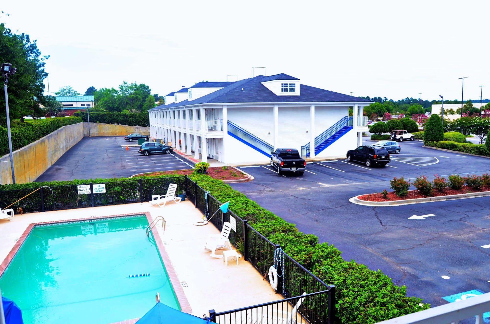 Baymont By Wyndham Valdosta At Valdosta Mall Экстерьер фото
